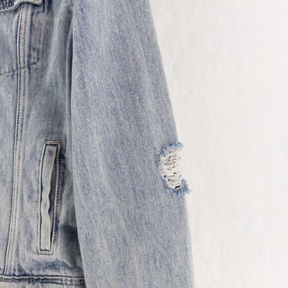 Old Navy Denim Jean Jacket Womens M Light Blue Distressed Button Cotton - Picture 4 of 10